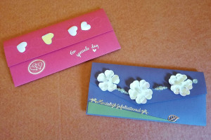 Leuke enveloppen met felicitaties op. Wens envelop